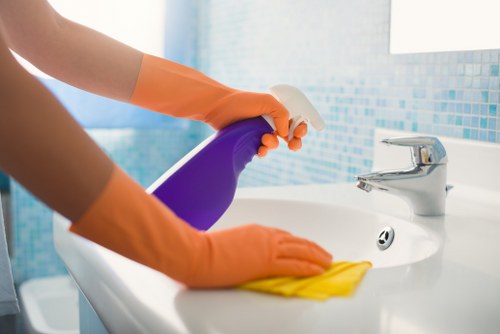 One-off deep cleaning for moving or seasonal property resets